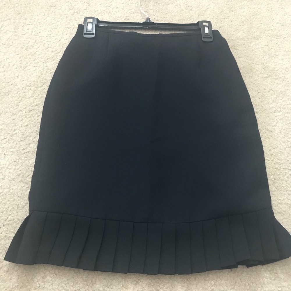 Black pencil skirt